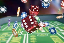 Filipino player launching a slot game on pub774 mobile browser